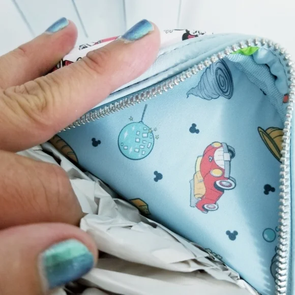 SOLD💯 - Picture 8 of 11